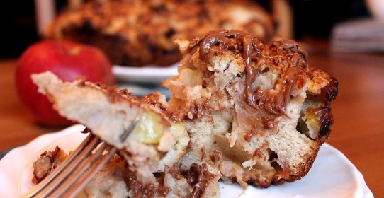 Яблочно-ореховый пирог