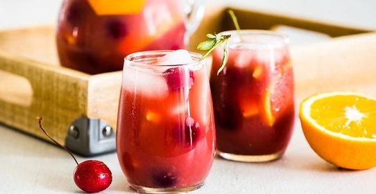 Вишневая сангрия