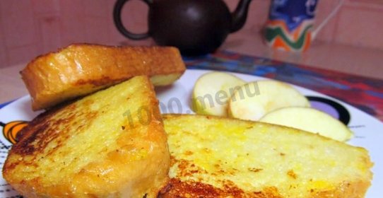 Сладкие гренки с яйцом и молоком