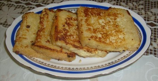 Гренки с яйцом и молоком