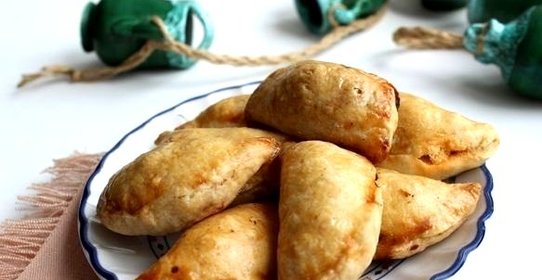 Маленькие пирожки с мясом