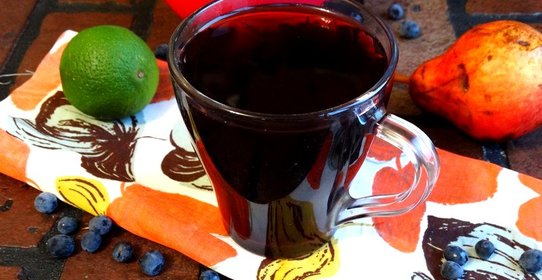 Чернично - грушевый компот