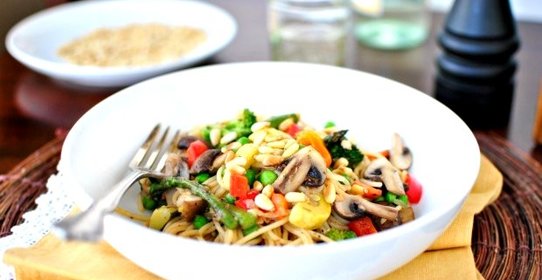 Запеченные овощи с грибами в духовке