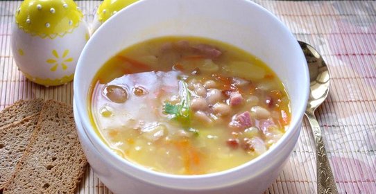 Суп с фасолью и беконом