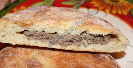 Традиционный осетинский пирог с мясом