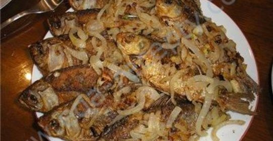 Запеченная рыба на костре