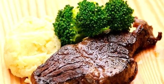 Мясо на углях