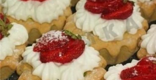 Пирожное корзиночка