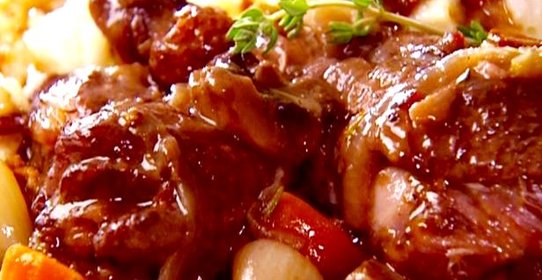 Курица в винном соусе (Coq Au Vin)