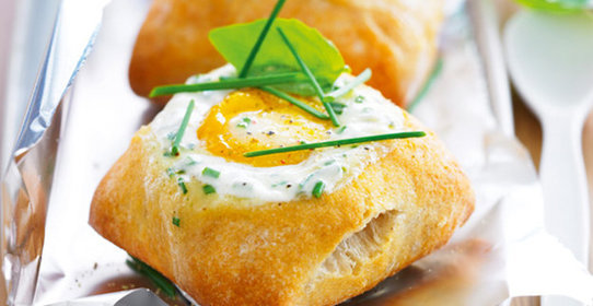 Булочки со сметаной и яйцом