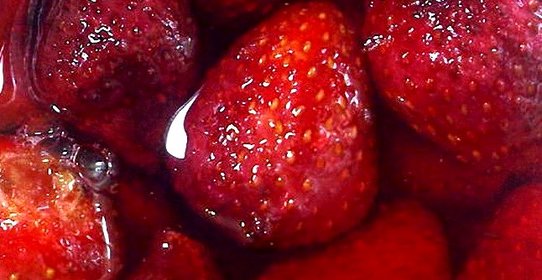 Клубника в сиропе на зиму