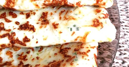 Сырные блины с укропом