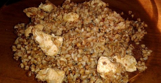 Томленая гречка с курицей