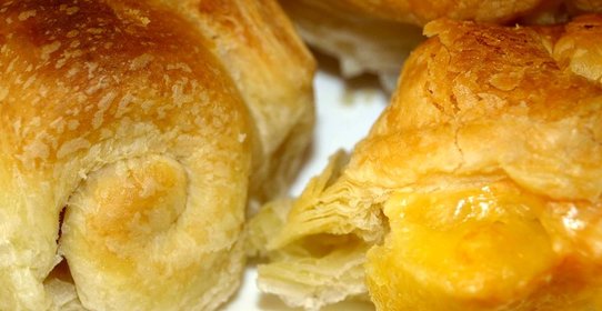 Слойки с сыром