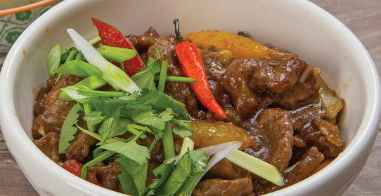 Баранина с овощами по-китайски на жасминовом рисе