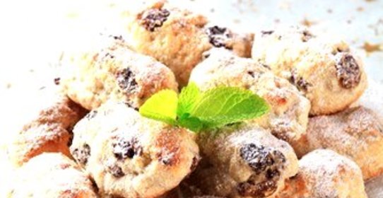 Новогоднее печенье с ананасами и вишней