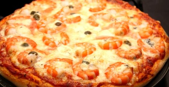 Пицца с креветками в мультиварке