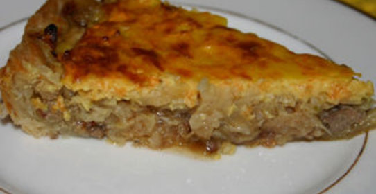 Пицца с печенью и капустой