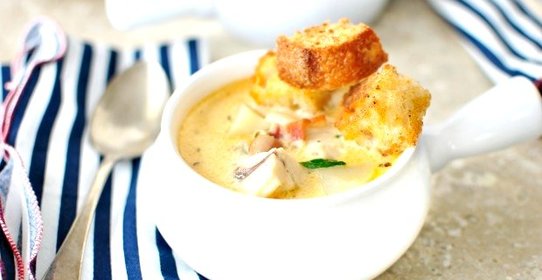 Рыбный суп с гренками