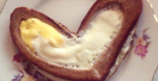 Яйца в тостах