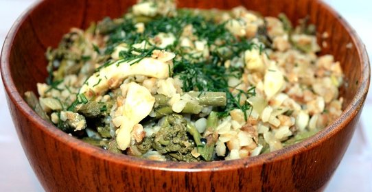 Гречка с папоротником и кальмарами