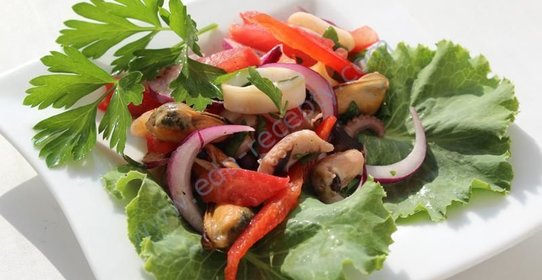 Салат Морской Коктейль с овощами