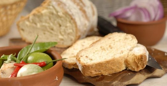 Хлеб с ветчиной и сыром