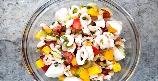 Cалат Морской коктейль с креветками