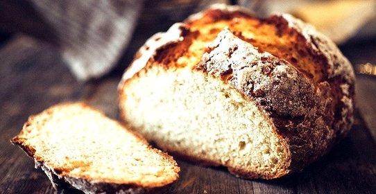 Ирландский содовый хлеб в чугунной сковороде