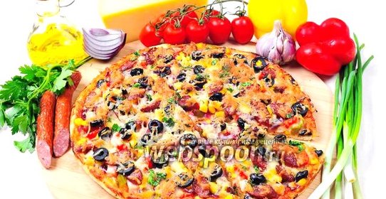 Пицца с курицей и охотничьими колбасками