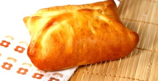 Хлеб с сырно-мясной начинкой