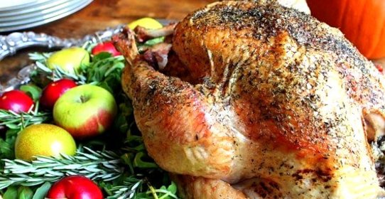 Индейка с яблоками