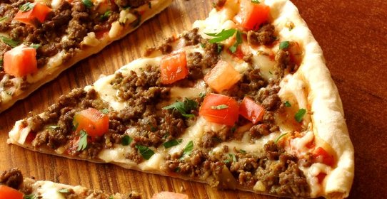 Пицца с мясным фаршем