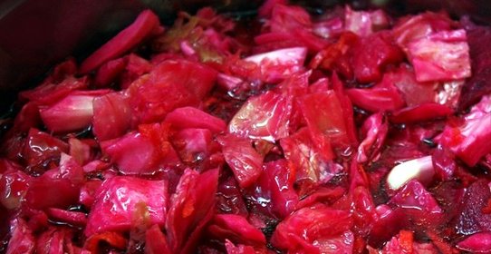 Капуста по-армянски со свеклой