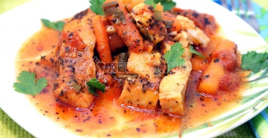 Треска томлёная в томатном соусе