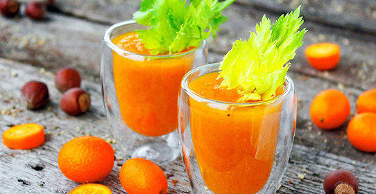 Тыквенно-ореховый смузи с кумкватом и сельдереем