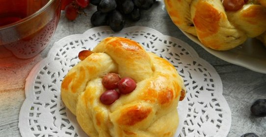 Булочки с изюмом в хлебопечке