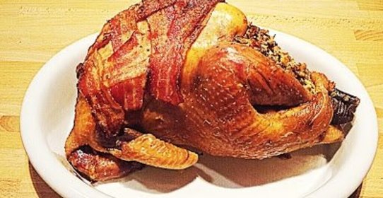 Цесарка фаршированная