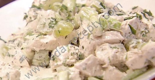 Куриный салат с виноградом