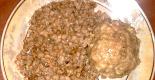 Гречка с котлетами в мультиварке