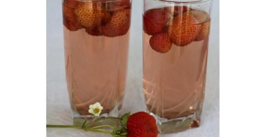 Компот из клубники в мультиварке