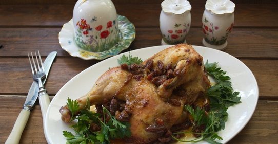 Курица фаршированная (в духовке)