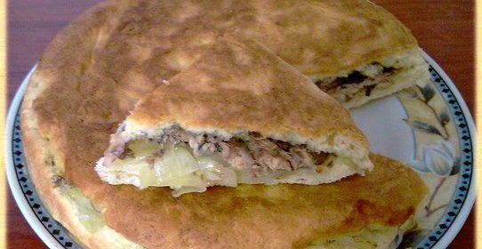 Пирог с рыбными консервами