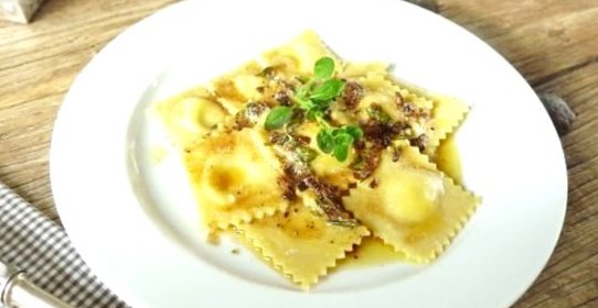 Равиоли с ветчиной и сыром