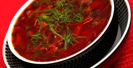 Борщ домашний украинский на свиных ребрах