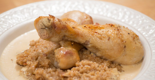 Куриная голень в пиве с пшеничной кашей