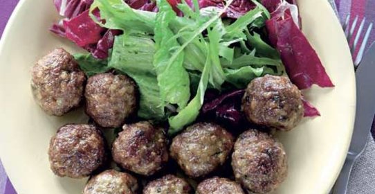 Фрикадельки из баранины с зирой, фаршированные виноградом