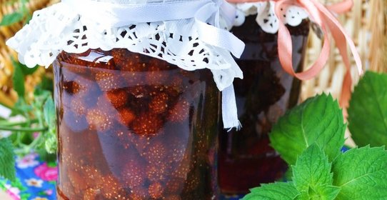 Земляничное варенье с мятой
