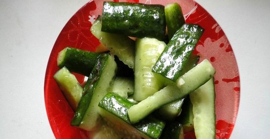 Быстрые малосольные огурчики