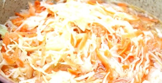 Быстрая маринованная капуста острая
